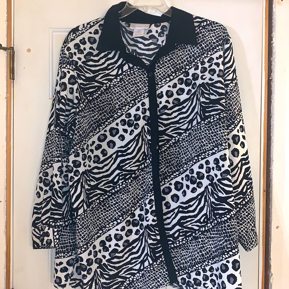 Animal print top